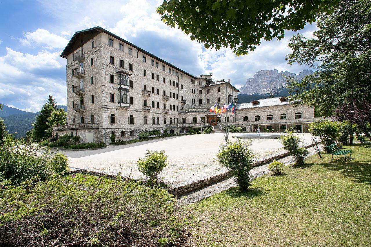 Th Borca Di Cadore - Park Hotel Des Dolomites Exterior photo